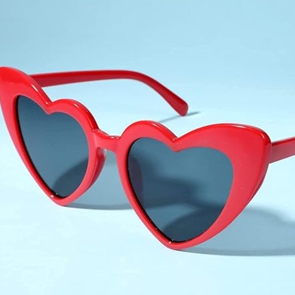 Vintage heart shaped sunglasses main image 4